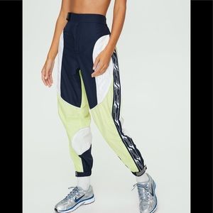 TNA MISSION PANT ARITZIA TRACK PANTS